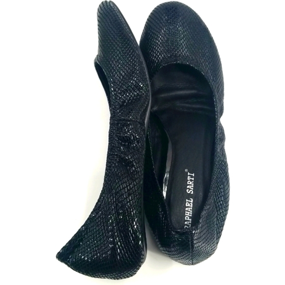 RS Black Genuine Leather Textured Round Toe Ballet Flat - Picture 3 of 9